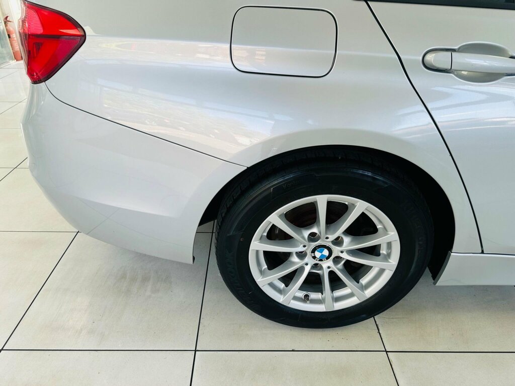 BMW 3 Series Saloon Silver #31