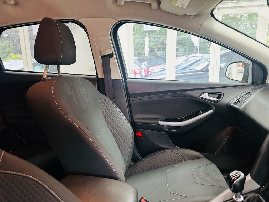 Ford Focus 1L Zetec Blue #23