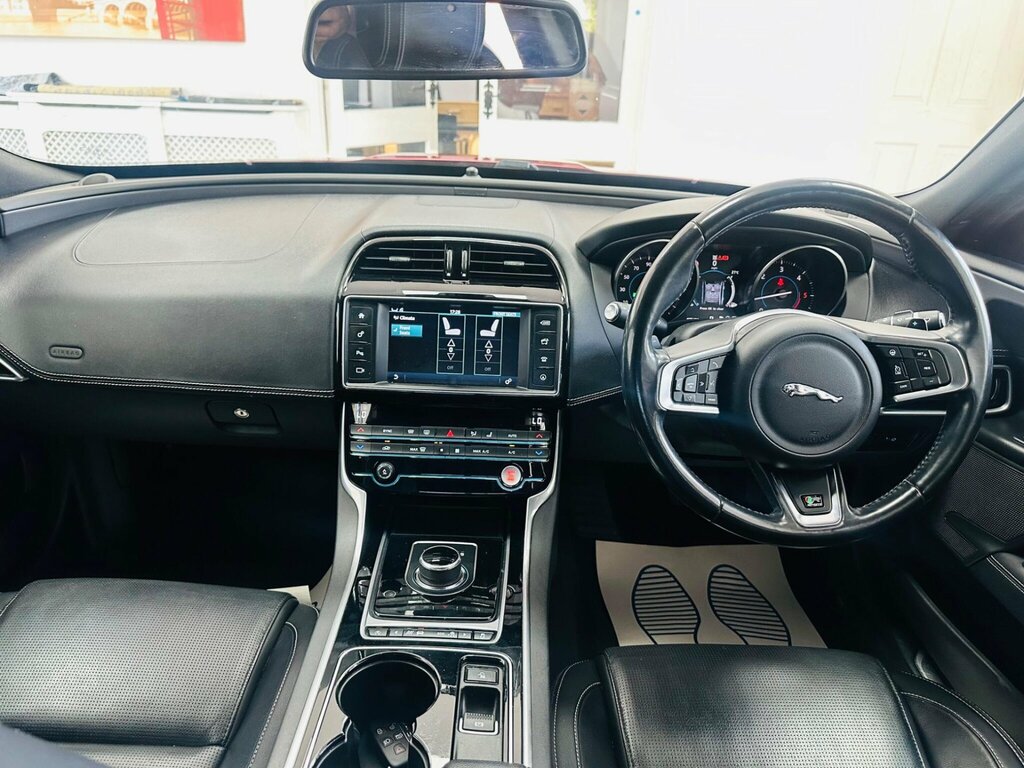Jaguar XE 2.0D R-sport Euro 6 Ss Red #3