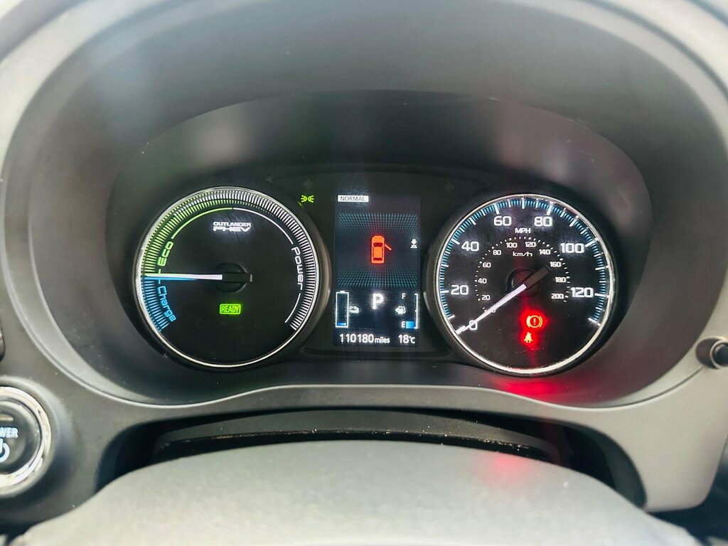 Mitsubishi Outlander 2.0H 12Kwh Gx4h Cvt 4Wd Euro 6 Ss Red #4