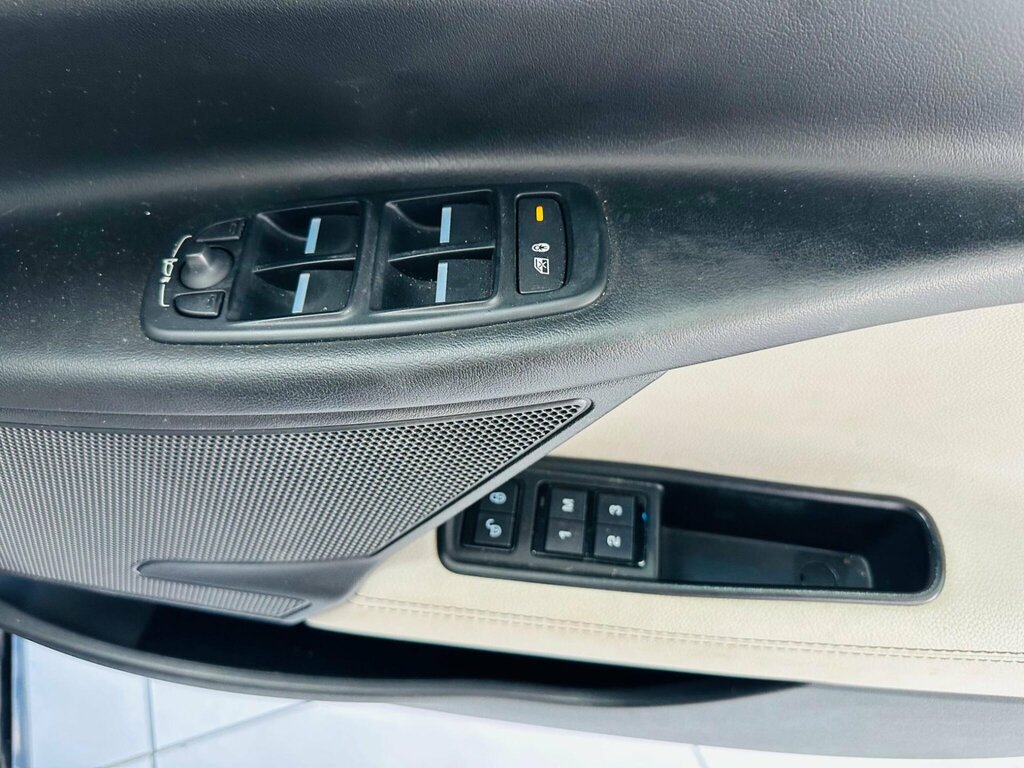 Jaguar XE 2.0 Ingenium Portfolio Silver #20