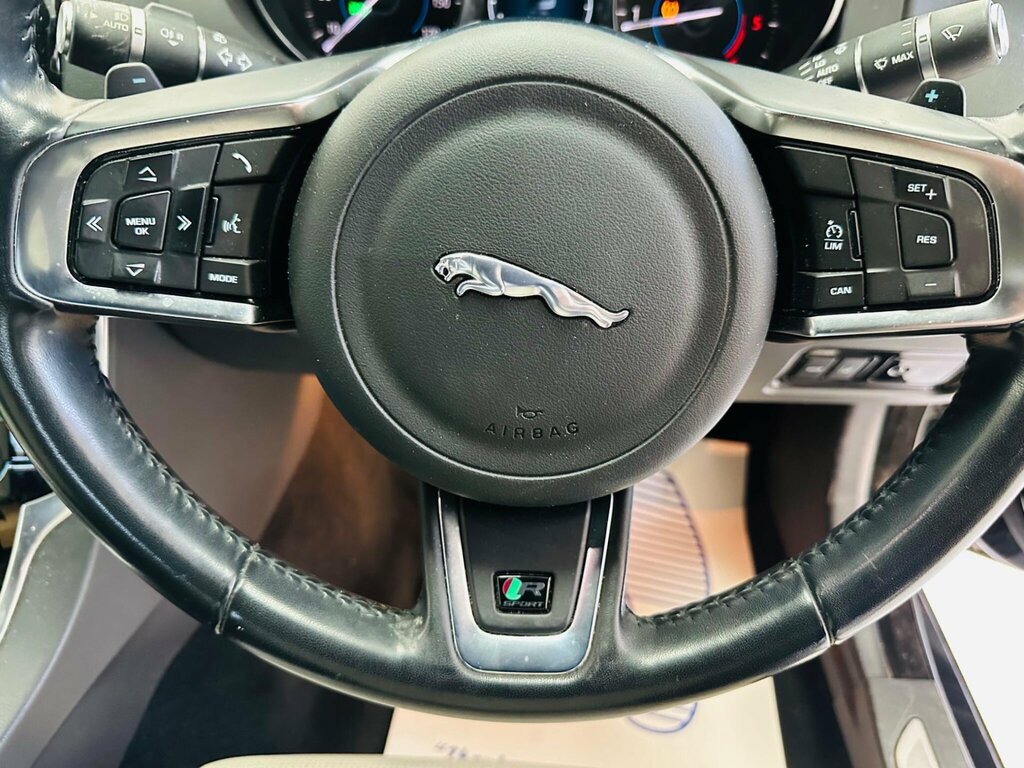 Jaguar XE 2.0 Ingenium Portfolio Silver #18