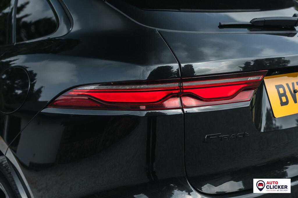 Jaguar F-Pace 2.0 D200 R-dynamic Se Black Awd 2023 Red #22