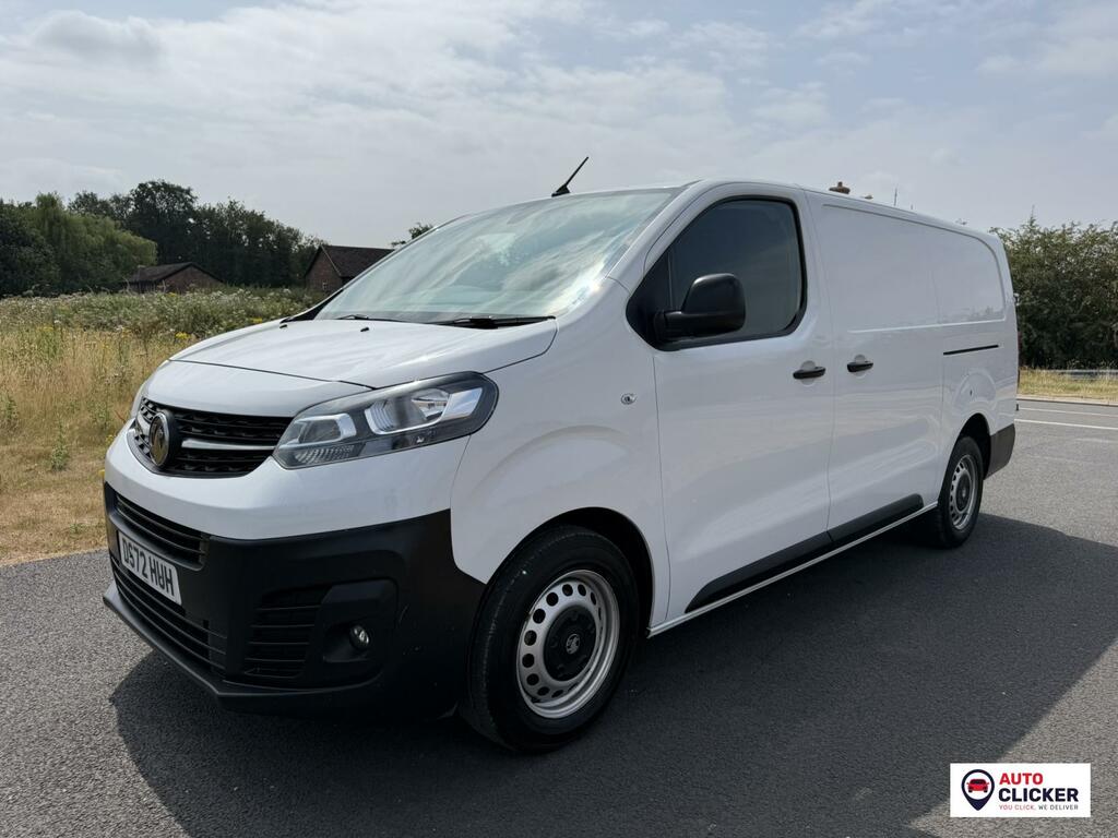 Vauxhall Vivaro Dynamic White #4