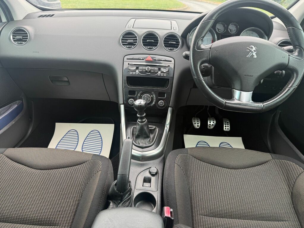 Peugeot 308 SW 2014 1.6 E-hdi Active Estate Eur White #4