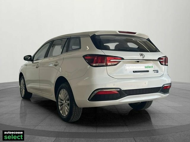 MG MG5 Excite Long Range Estate White #6