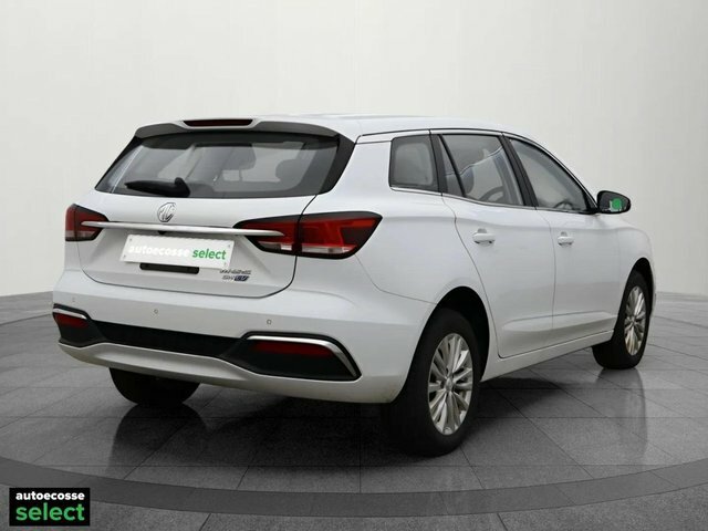 MG MG5 Excite Long Range Estate White #5