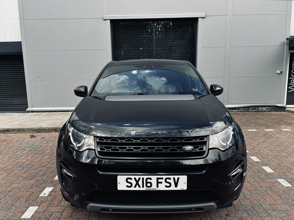 Land Rover Discovery Sport 2.0 Td4 Se Tech SX16FSV Black #4