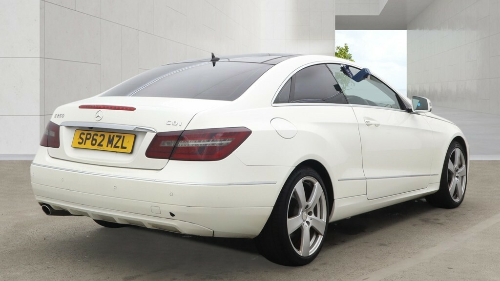 Mercedes-Benz E Class 2.1 E250 Cdi Blueefficiency Se White #4