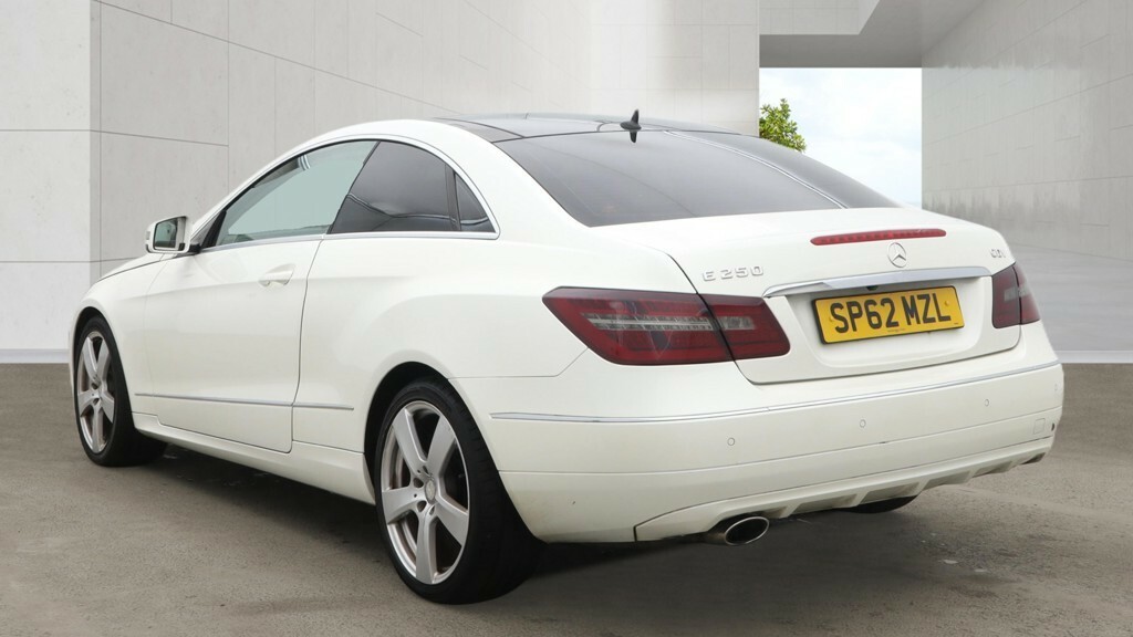 Mercedes-Benz E Class 2.1 E250 Cdi Blueefficiency Se White #3