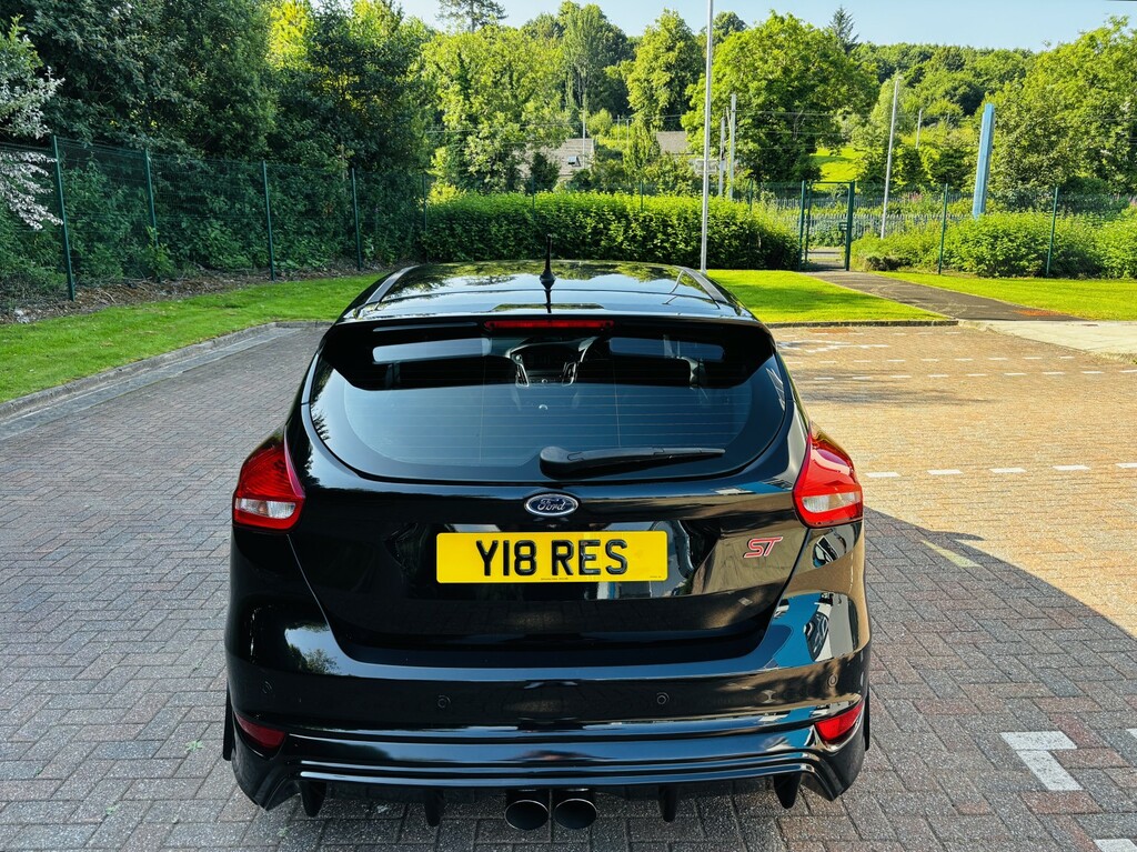 Ford Focus 2.0 T Ecoboost St-3 Y18RES Black #5