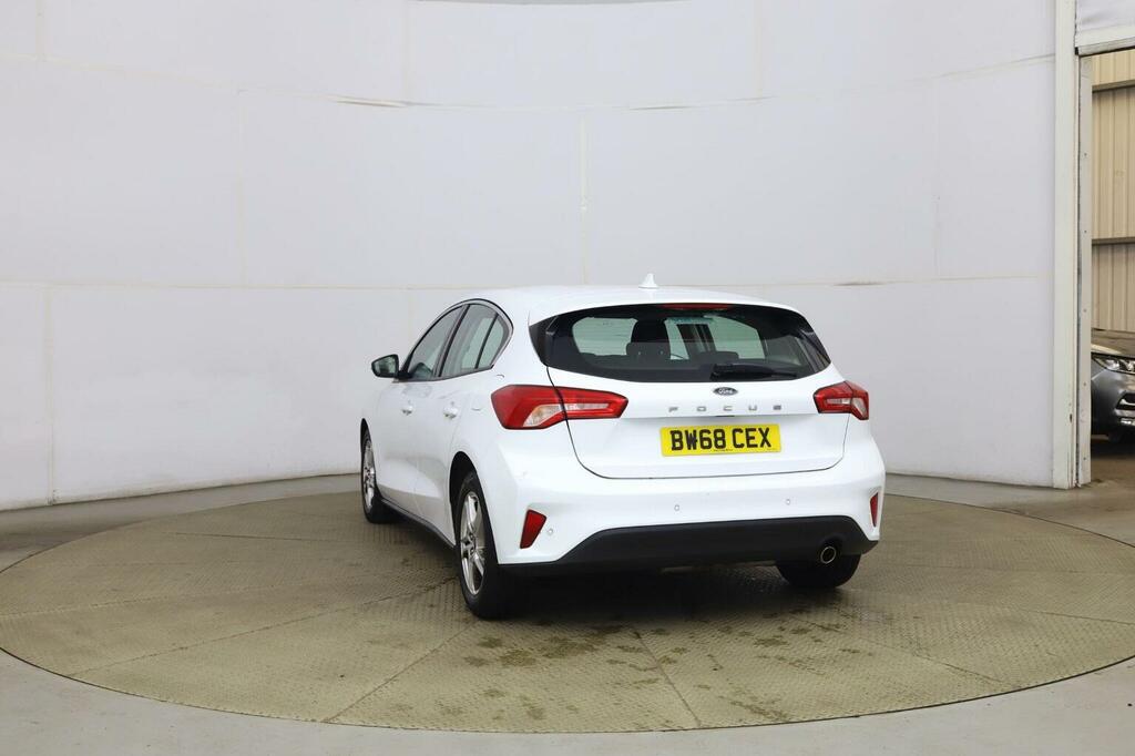 Ford Focus Hatchback 1.5 Ecoblue Zetec Euro 6 Ss 2019 White #5