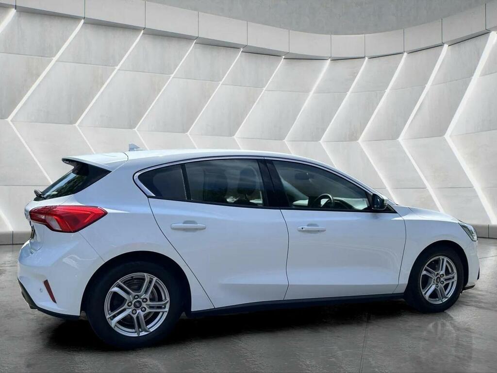 Ford Focus Hatchback 1.5 Ecoblue Zetec Euro 6 Ss 2019 BW68CEX White #6