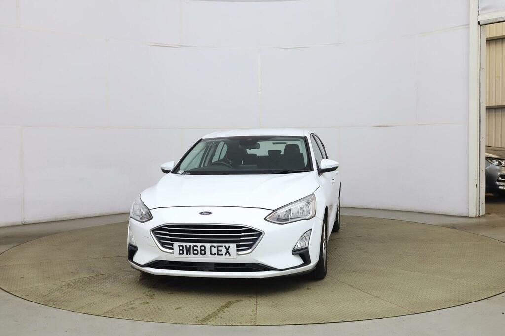 Ford Focus Hatchback 1.5 Ecoblue Zetec Euro 6 Ss 2019 White #2