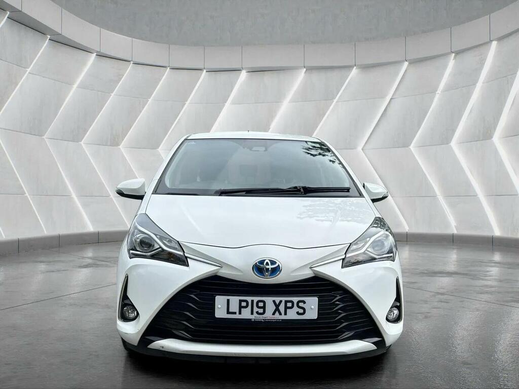 Toyota Yaris Hatchback 1.5 Vvt-h Icon Tech E-cvt Euro 6 Ss 5 LP19XPS White #2