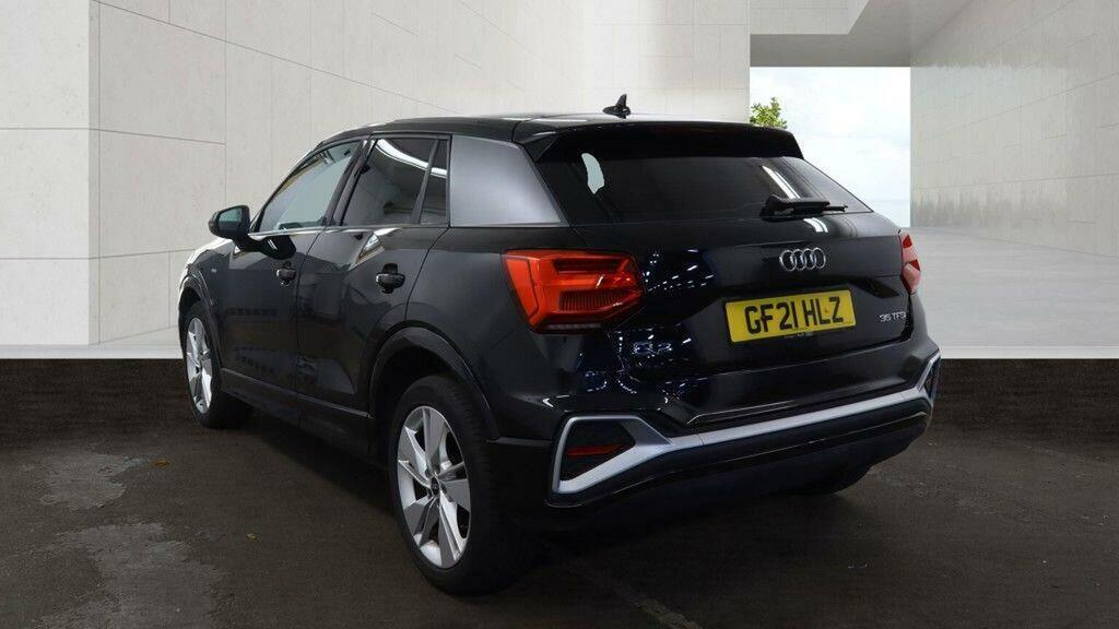 Audi Q2 1.5 Tfsi 35 Sport Suv S Tronic 150 Ps Black #3
