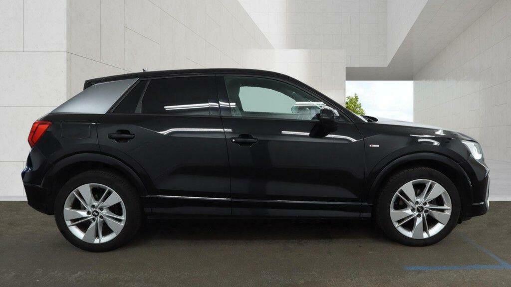 Audi Q2 1.5 Tfsi 35 Sport Suv S Tronic 150 Ps Black #15