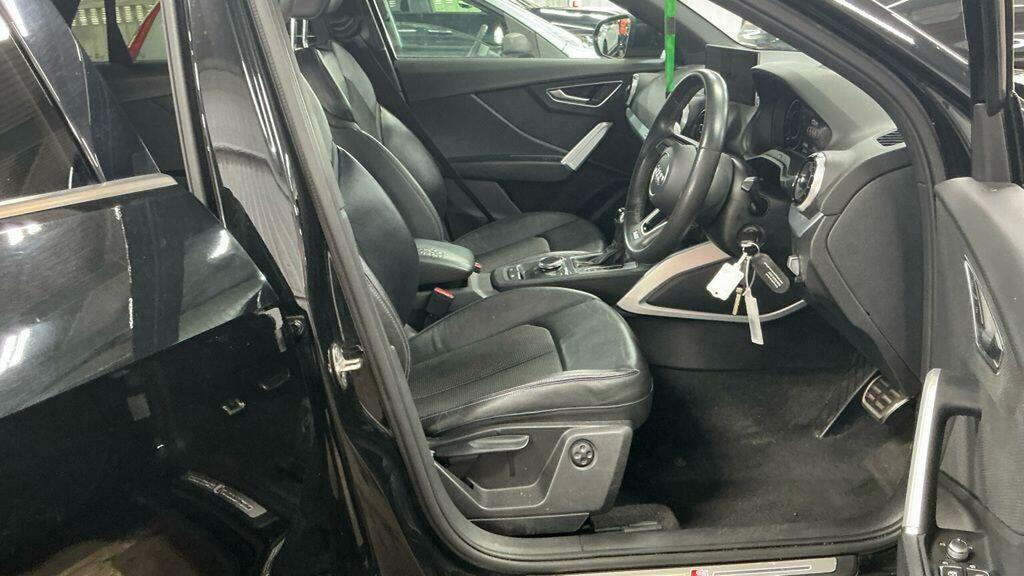 Audi Q2 1.5 Tfsi 35 Sport Suv S Tronic 150 Ps Black #12