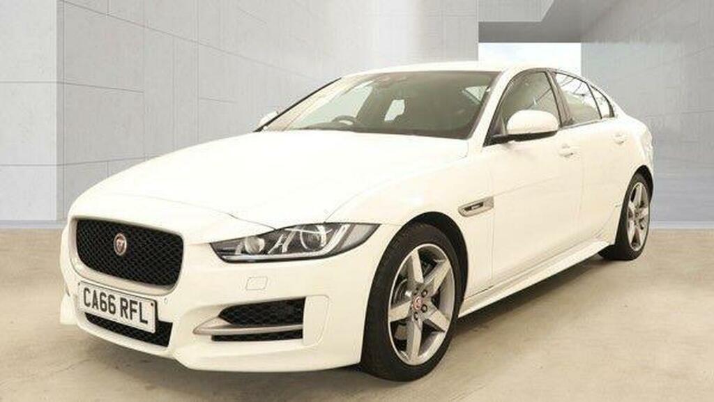 Jaguar XE 2.0 Gtdi R-sport Euro 6 Ss White #2