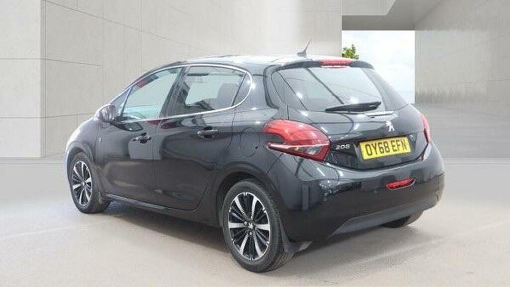 Peugeot 208 1.2 Puretech Tech Edition Euro 6 Ss Black #6