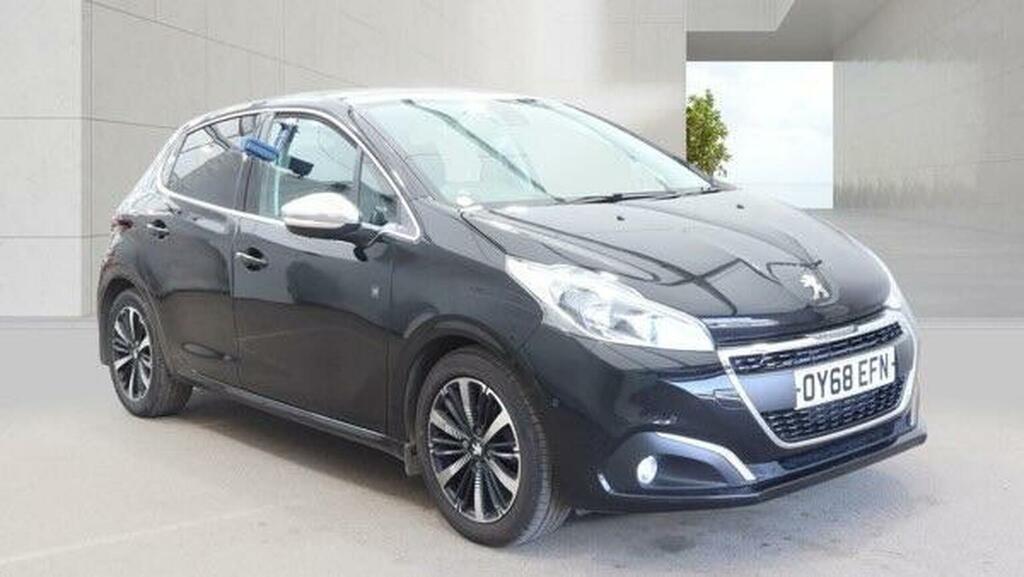 Peugeot 208 1.2 Puretech Tech Edition Euro 6 Ss Black