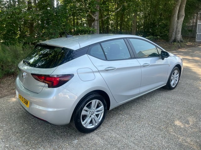 Vauxhall Astra 1.5 Turbo D Business Edition Nav Hatchback Die Silver #5