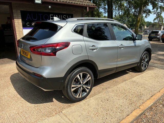 Nissan Qashqai 1.3 Dig-t N-connecta Suv Euro 6 YB19WLF Silver #6