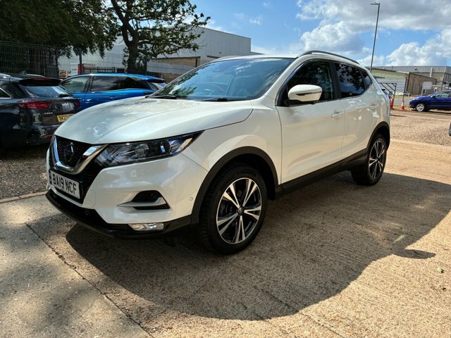 Nissan Qashqai 1.3 Dig-t N-connecta Suv Euro 6 BA19NCF White #3