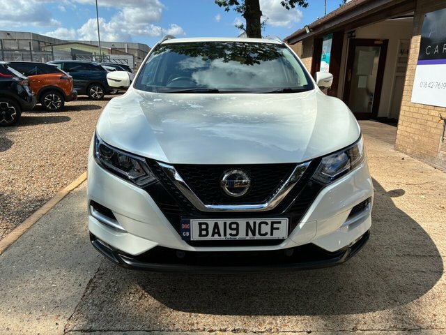 Nissan Qashqai 1.3 Dig-t N-connecta Suv Euro 6 BA19NCF White #2