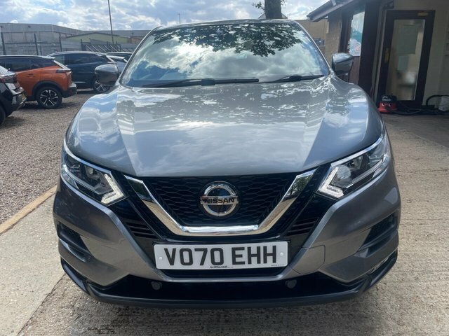 Nissan Qashqai 1.3 Dig-t Acenta Premium Suv Eur VO70EHH Grey #2