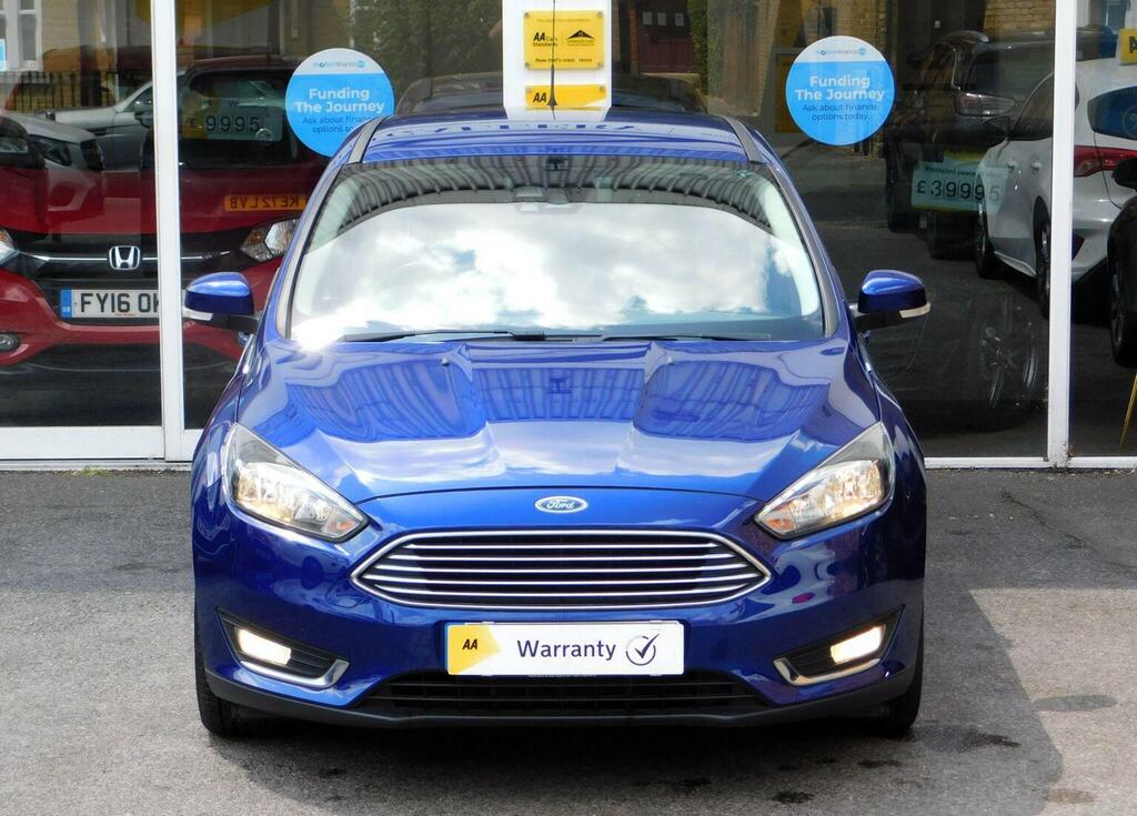 Ford Focus Hatchback 1.0T Ecoboost Titanium Euro 6 Ss Blue #2