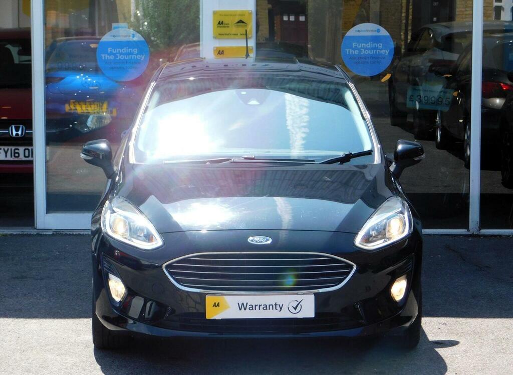 Ford Fiesta 1.0T Ecoboost Titanium Euro 6 Ss Black