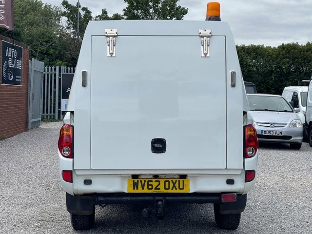 Mitsubishi L200  Black #27