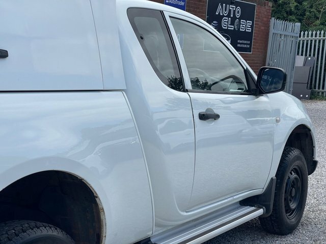 Mitsubishi L200  Black #45