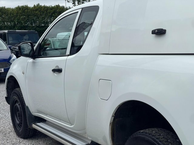 Mitsubishi L200  Black #42