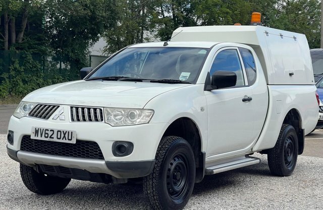 Mitsubishi L200  Black #2