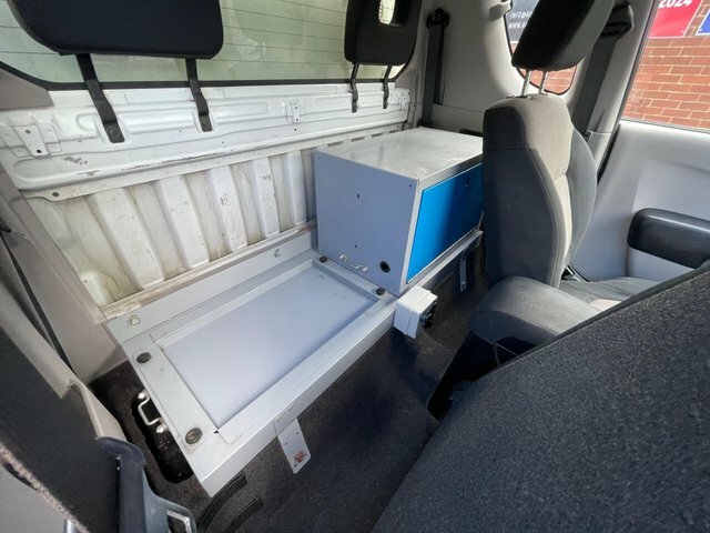 Mitsubishi L200  Black #18