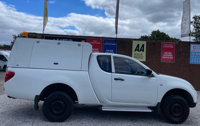 Mitsubishi L200  Black #5