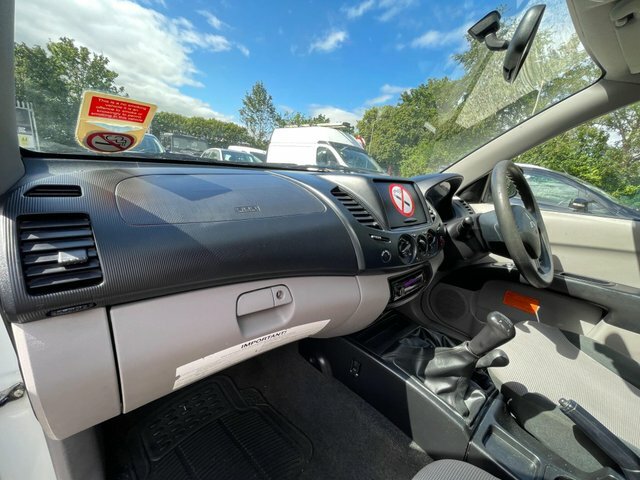 Mitsubishi L200  Black #14