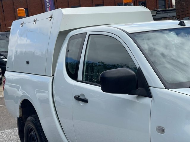 Mitsubishi L200  Black #30