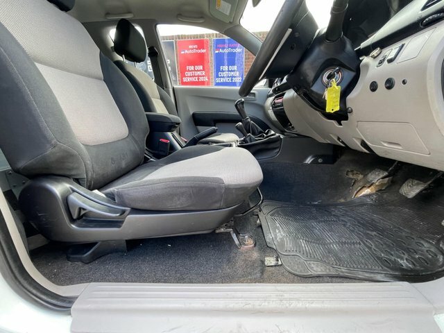 Mitsubishi L200  Black #26