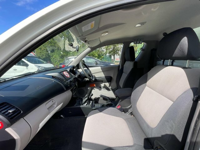 Mitsubishi L200  Black #12