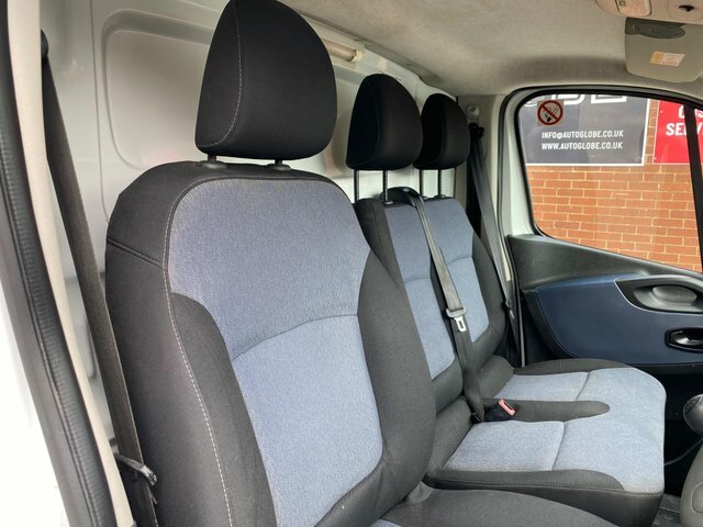Vauxhall Vivaro Cdti 2900 Ecoflex L1 FM66EET White #4