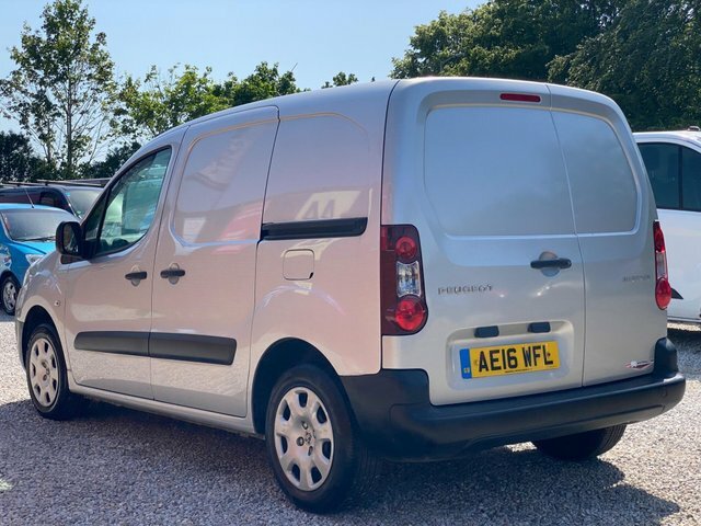 Peugeot Partner 1.6 Hdi Professional 625 White #4