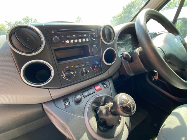 Peugeot Partner 1.6 Hdi Professional 625 White #28