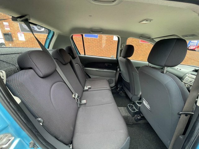 Daihatsu Sirion 1.3 Se Hatchback 137 Gkm, 85 B Red #17