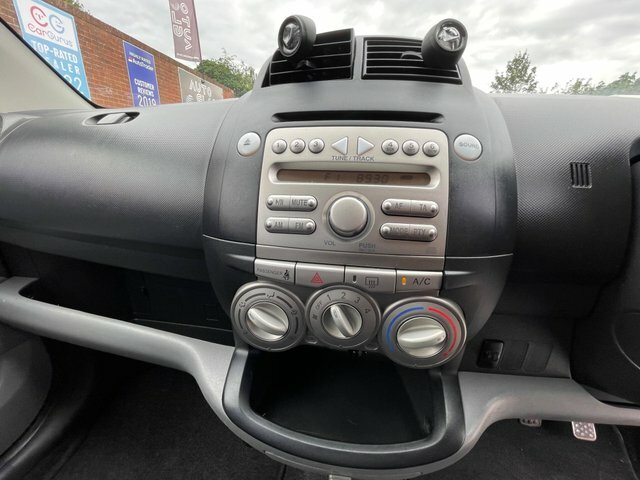 Daihatsu Sirion 1.3 Se Hatchback 137 Gkm, 85 B Red #25