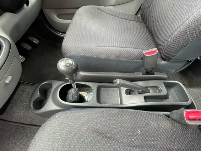 Daihatsu Sirion 1.3 Se Hatchback 137 Gkm, 85 B Red #39