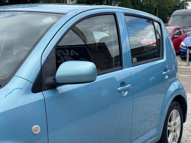Daihatsu Sirion 1.3 Se Hatchback 137 Gkm, 85 B Red #40
