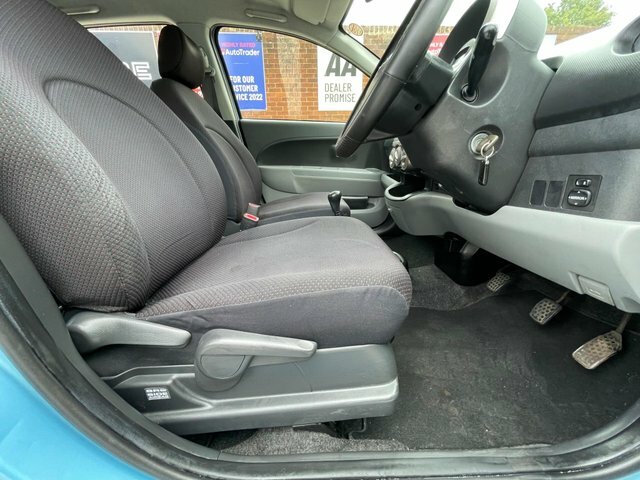 Daihatsu Sirion 1.3 Se Hatchback 137 Gkm, 85 B Red #33